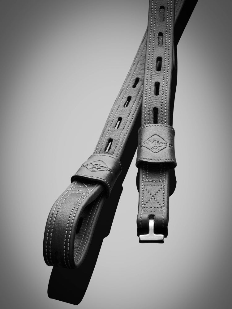 Vector Close Contact Stirrup Leathers
