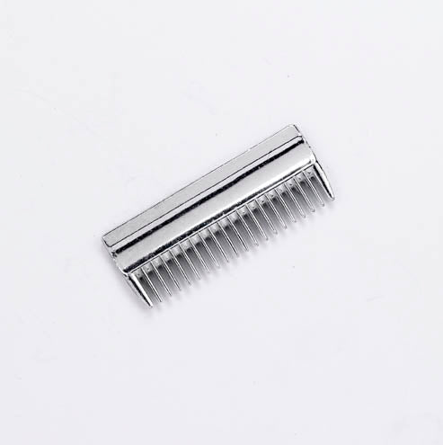 Tail Comb