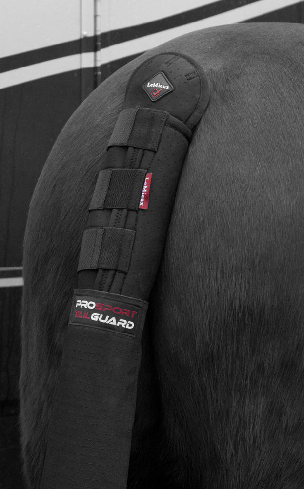 LeMieux Tail Guard with Bag